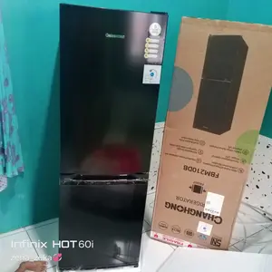 Changhong  Kulkas 2 Pintu  (Bottom Mounted Refrigerator) Lemari Es  Kapasitas 180 Liter FBM210DB Black