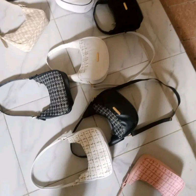 DAPAT 4 TAS RUCA RUCA SHOULDER SLIM BAG 0