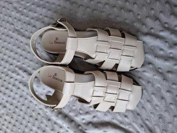 Product Review of Le Bianca ALY 21-0900 Sepatu Sendal Wanita Flat Sandal Army from d**️ 1
