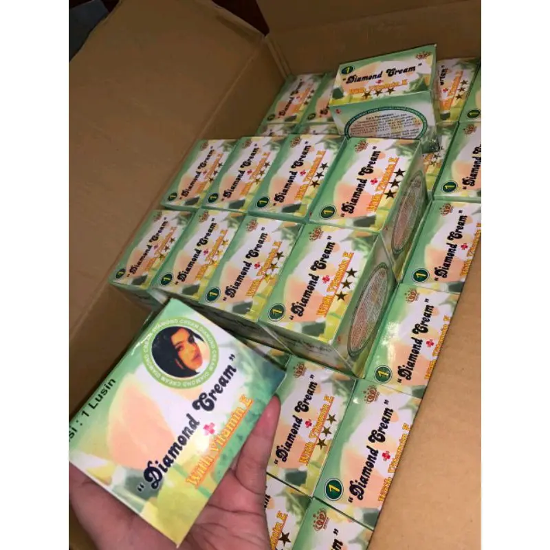 (ECERAN)  Diamond Putih Cream Wajah plus Vitamin E Mencerahkan Pelembab Pencerah 3
