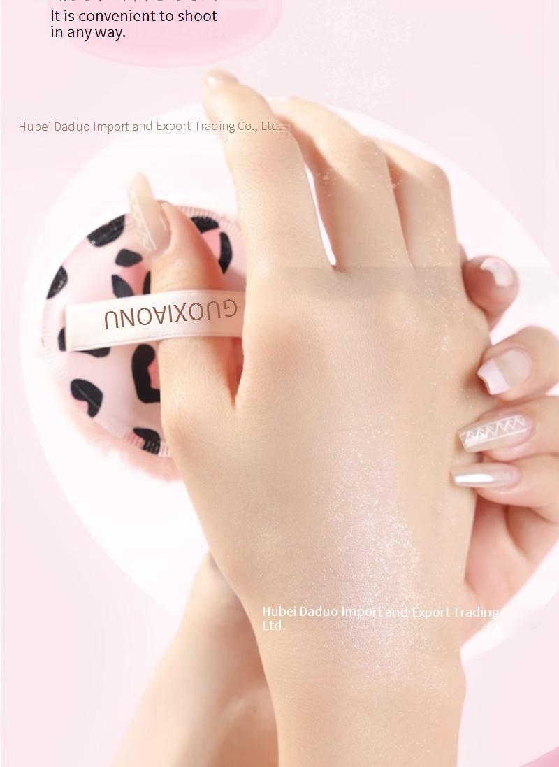 Product Introduction of Glitter Body Highlighting Bridal Wedding Loose Powder Ball Clavicle Sparkg Spray to Brighten Face Puff 8