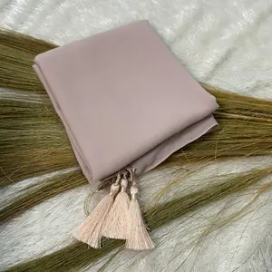 Hijab Segiempat SYAR'I JumboTASEL Kerudung Ceruty 130x130 cm dengan Jahit Tepi Elegan dan Tassel Tahan Lama