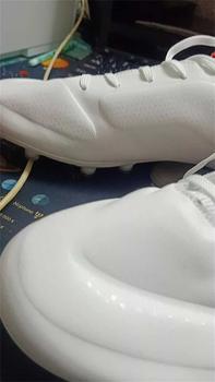 Product Review of High quality Leather Mens football shoes Kasut Bola Sepak Soccer Shoes Size:39-45 Boots Outdoor from k**2 2