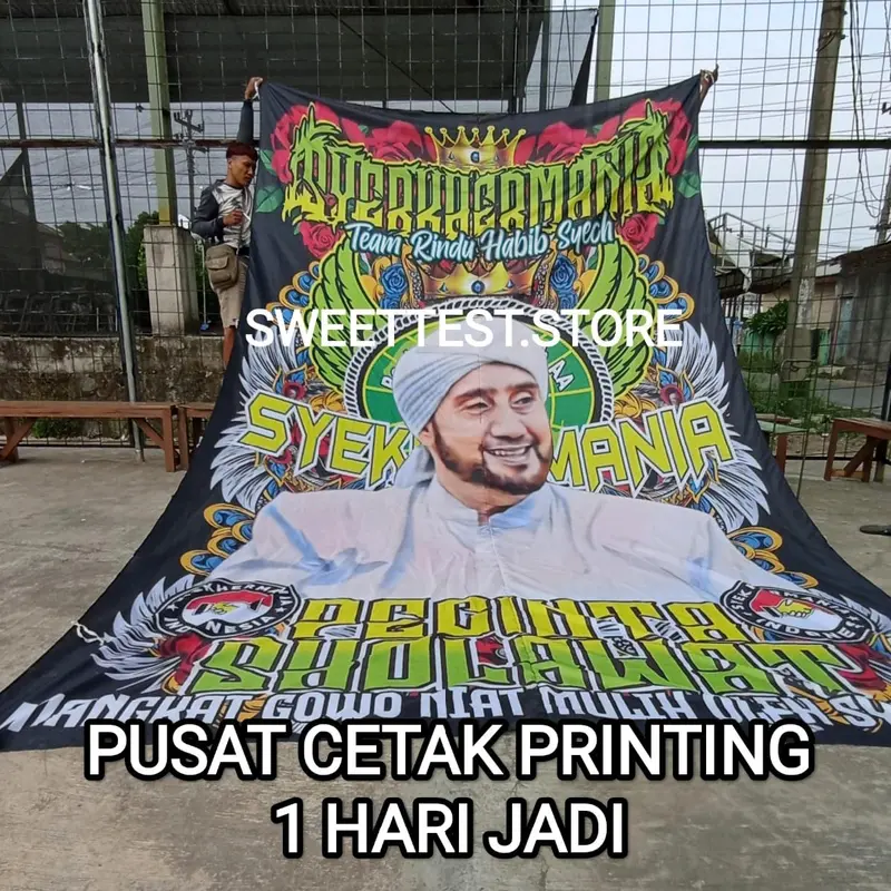 1HARI JADI BENDERA UKURAN 400X300CM + TERLARIS, BENDERA SYEKHERMANIA FULL PRINTING, FLAG MAJELISAN, GIANTFLAG KOMUNITAS, BENDERA SHOLAWATAN, FREE STICKER 0