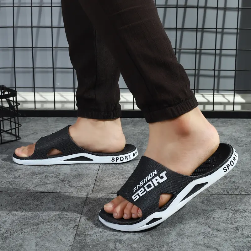 Men's outdoor slippers do not have smelly feet. Summer indoor home anti slip and odor proof. Thick soled outdoor wear for home use. Silent cool slippers for men
