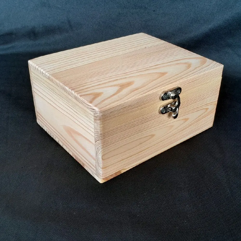 kotak linting rumahan,kotak kayu,slepen,box kayu jati Belanda ukuran 13,5 x 11 x 6 cm