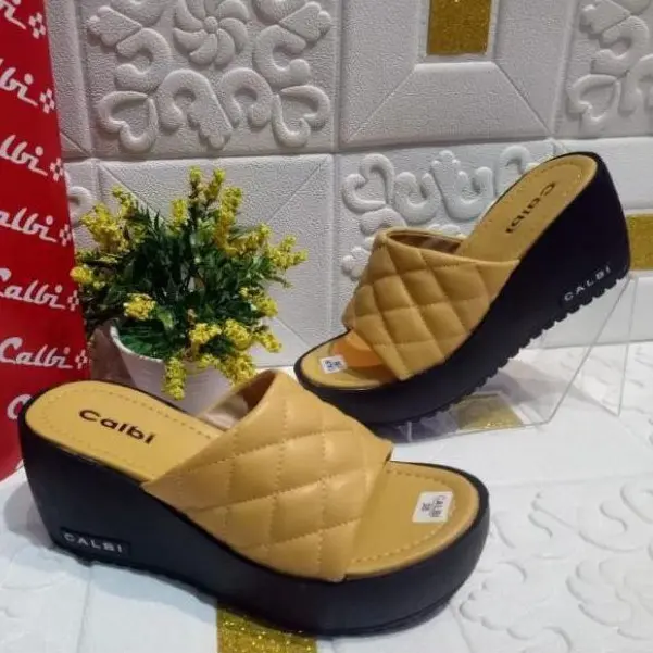 Wedges Wanita 7cm Premium 0