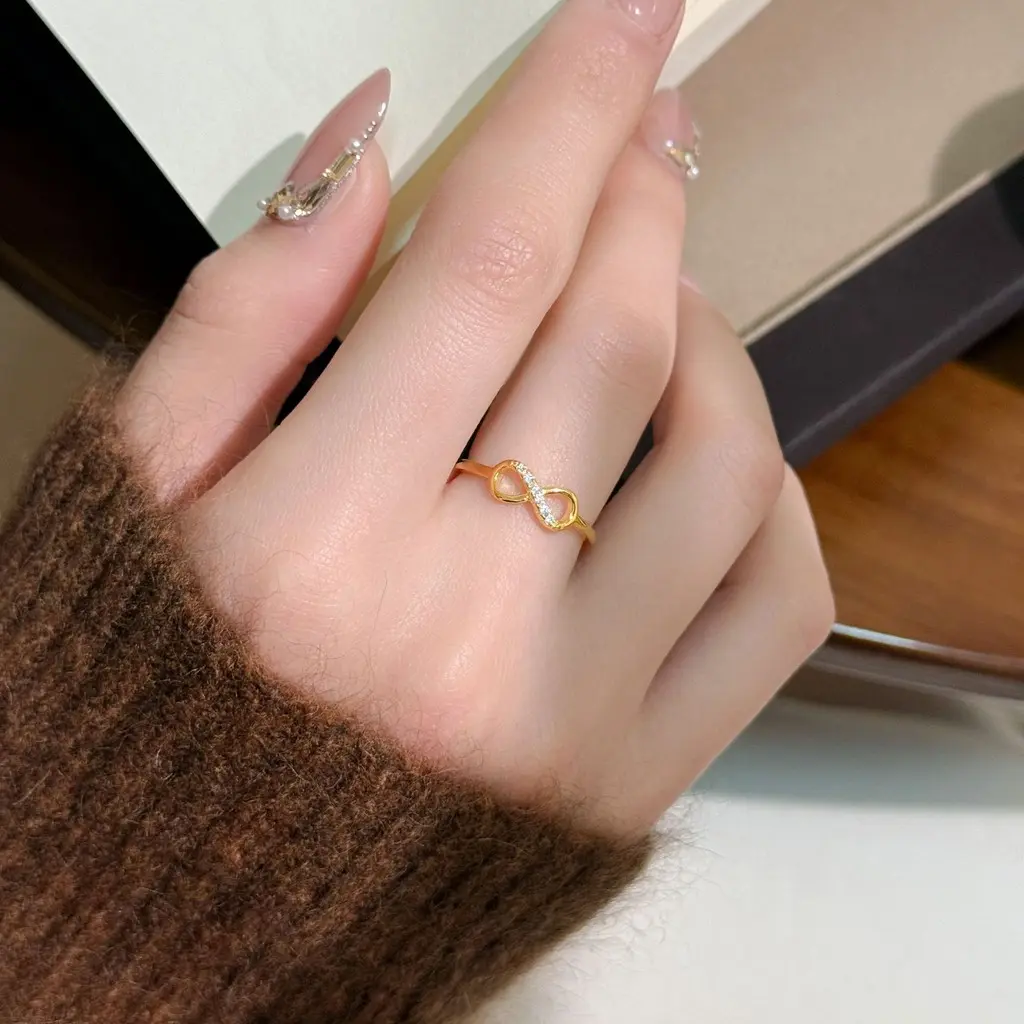 Cincin Bentuk Angka 8 Mobius Dengan Berlian Mikro Pavé, Simpel & Serbaguna Untuk Wanita