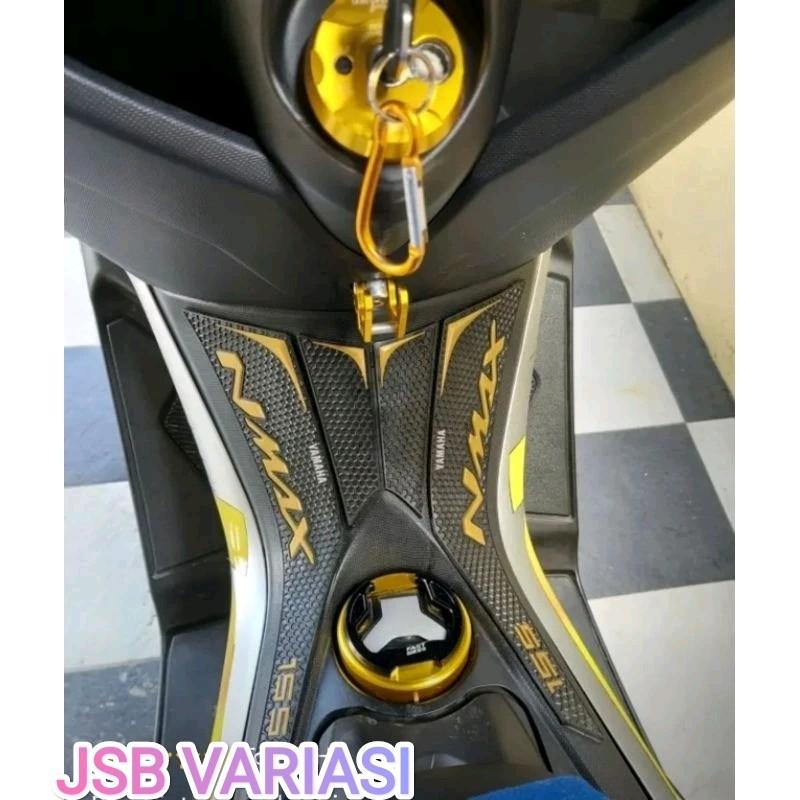 { PAKET HEMAT } Tutup Tangki + Cover Kunci Kontak Nmax + Gantungan Barang Monggo Bosku Di JSB VARIASI 1