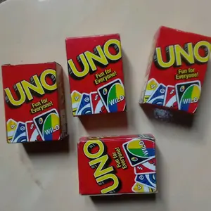 Uno mini Kartu Permainan Seru untuk Semua Orang dengan Fitur Wild Card dan Desain Merah Menarik