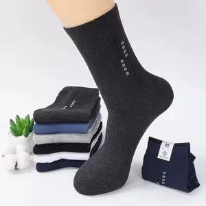 12 pasang kaos kaki Kaos kaki pria kantoran kerja pendek ukuran 3/4 motif