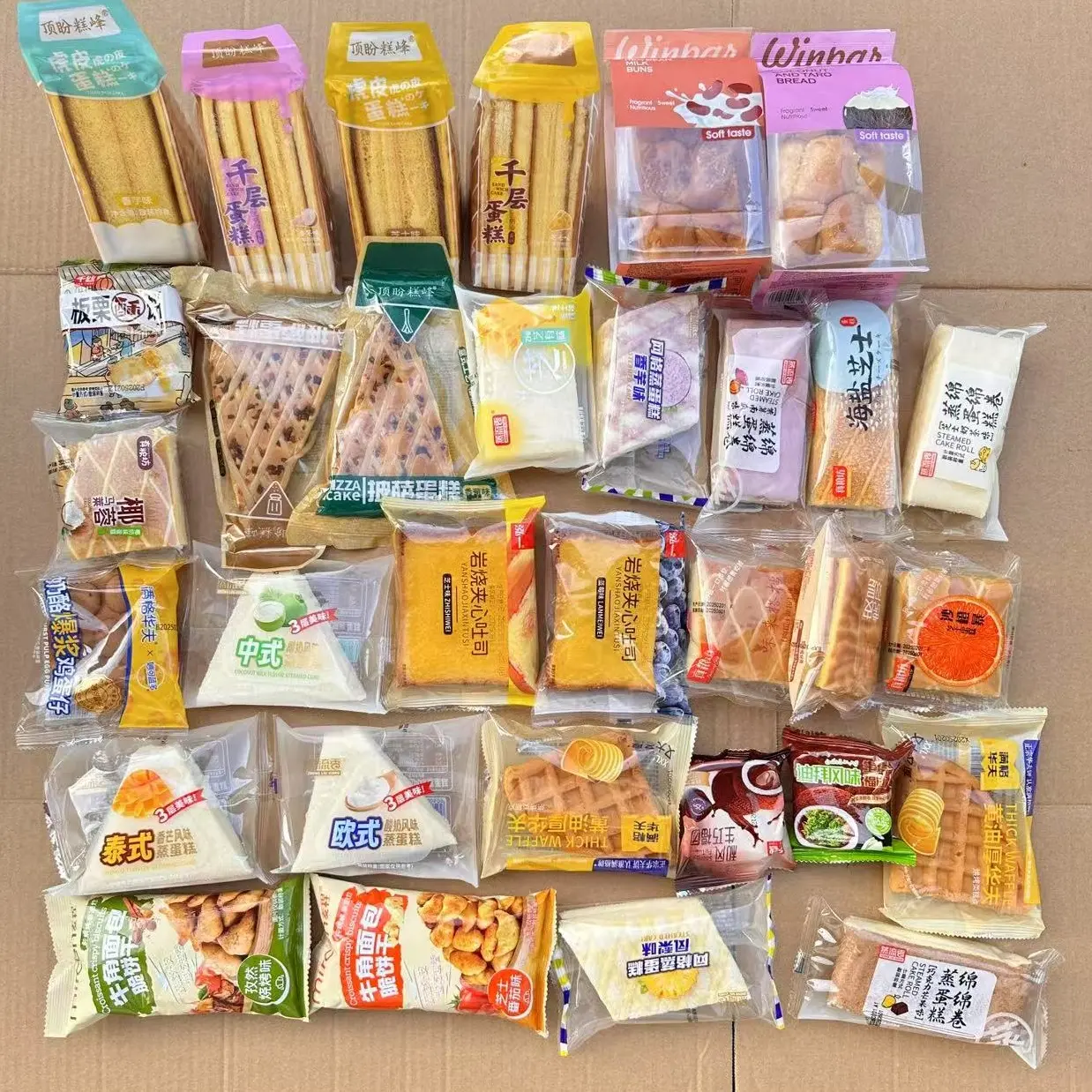 Bánh mix Thùng 2,3kg (cả thùng)30-33 chiếc!ngày in trên bánh là ngày sản xuất, hạn dùng từ 3-6 tháng! Giao hàng ngẫu nhiên Food banh  hat Cake Thức Ăn