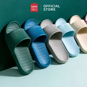 Miniso Sandal Kamar Mandi Bathroom Slippers Sol Lembut Motif Sarang Lebah Sandal Pria dan Wanita EVA Anti-selip Sendal Honeycomb Black Pink Karet Shoes