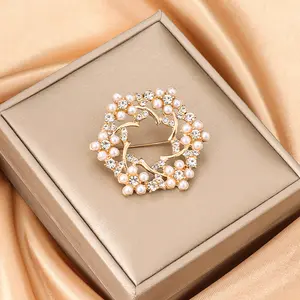 【lingerly】Fashion Crystal Flower Brooch Women Trendy Versatile Brooch Cute Shawl Pin