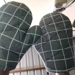 1 Pcs | Sarung Tangan Anti Panas | untuk Memanggang Kue & Memasak Perlindungan Maksimal Untuk Tangan Anda saat di Dapur | Motif Elegan & Banyak Pilihan Warna