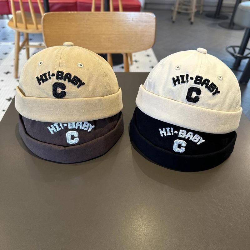 Mũ Trẻ Em Bé Thêu Chữ, Màu Trơn Làm Bằng Bông, Thích Hợp Cho Bé Trai Và Bé Gái Trẻ Mới Biết Đi, Mũ Không Vành, Phong Cách Thường Ngày Và Du Lịch, Mũ Chống Nắng Cho Trẻ Em