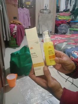 Product Review of [100ml] WHITE INC AHA Body Lotion to Whitening & Moisturising | Hand Body Lotion Pencerah Mencerahkan Melembabkan Sebagai Body Booster |  Arbutin, Glycolic, Niacinamide from a**r 0