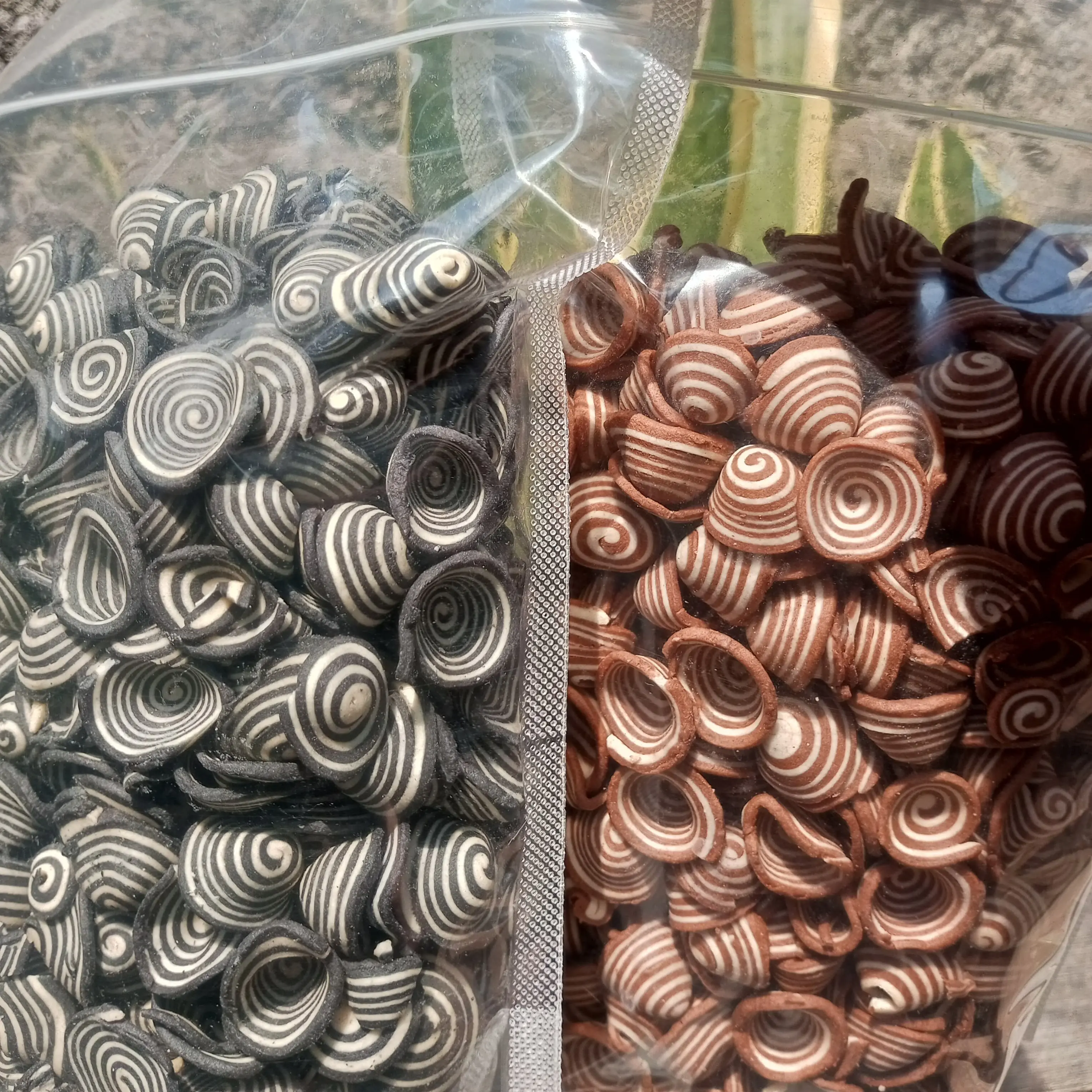 1kg Kuping Gajah Mini Cemilan Kripik Jadul Coklat dan Hitam Manis