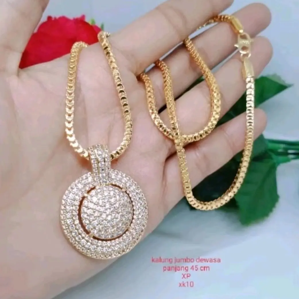 kalung milano panjang liontin jumbo motif bola titanium anti karat anti luntur Elegan