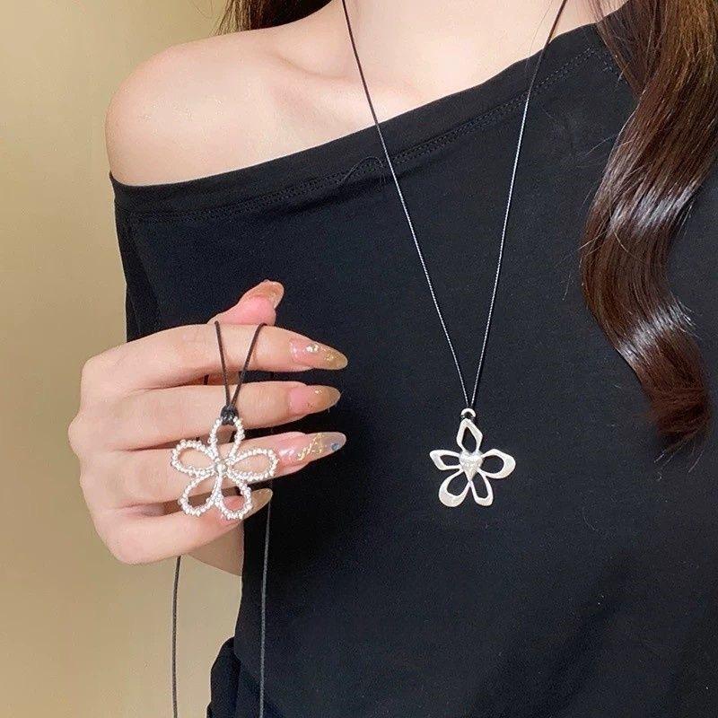 Đơn giản rỗng hoa bạc mặt dây chuyền vòng cổ Dây đen Kéo và kéo có thể điều…