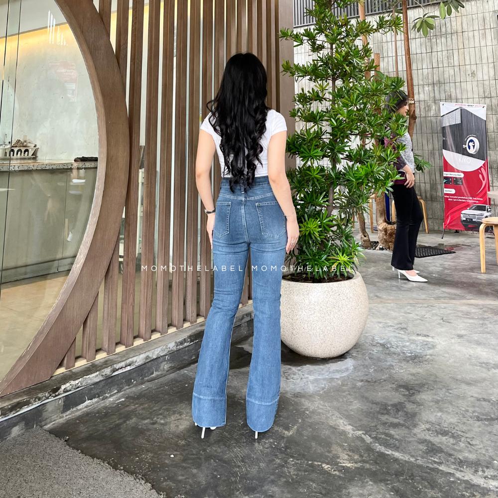 Momothelabel  - Jennie Cutbray Jeans Highwaist Lipatan Kaki Besar Jeans Streach Wanita Nyaman Untuk OOTD Size 27-38