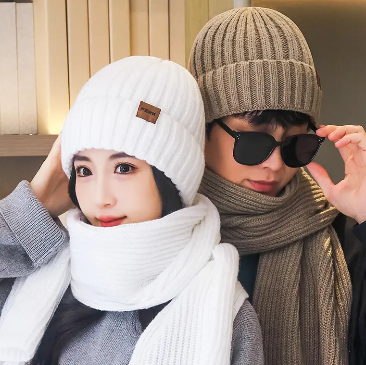 Topi Kupluk dan Syal Rajut Wanita Pria Musim Dingin / Winter 1