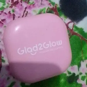 Glad2Glow Perfect Blurring Powder Foundation Concealer - setting powder Mencerahkan Wajah Kusam Niacinamide Translucent Twowaycake Skintint | bedak tabur oil control dan tahan lama Cushion