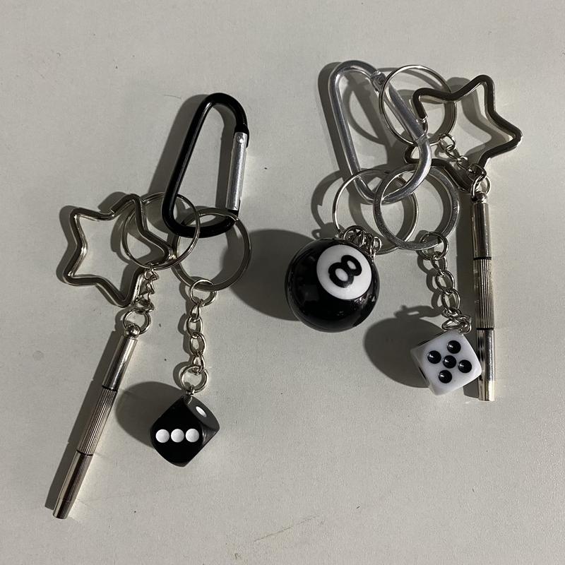Keychain carabiner kalcer aksesories Outfit skena gantungan celana/kunci Hitam Silver Stainless Cowok Elegan Keychain carabiner kalcer aksesories Outfit skena gantungan celana/kunci Hitam Silver Stainless Cowok Elegan
