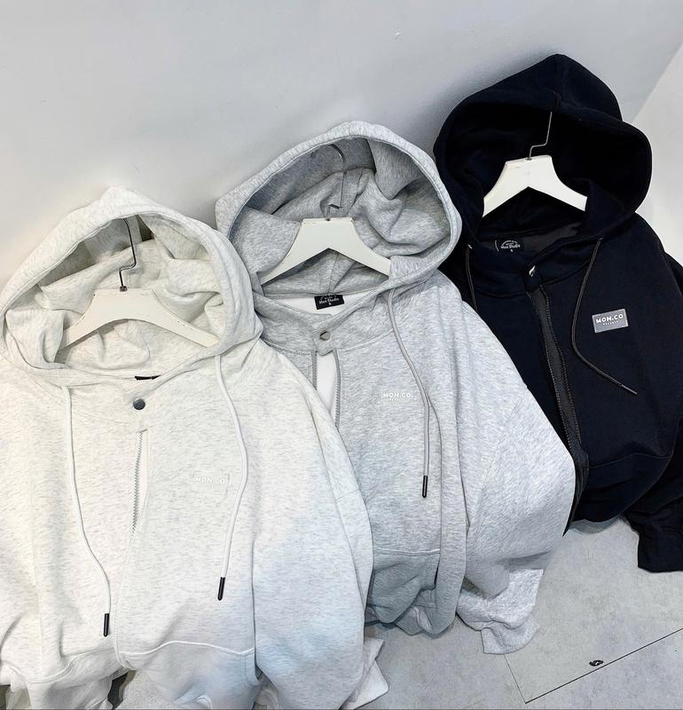 [MẪU MỚI ] Áo Khoác Hoodie Zip Chống Nắng Mùa LOGO MON CO , Vải Nỉ Ép Dành Riêng Cho Hè Nắng Nóng, Form Boxy Unisex Nam Nữ Đều Mặc Được, Có Túi Trong