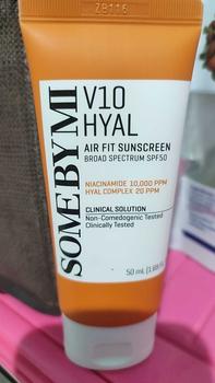 Product Review of SOME BY MI V10 HYAL AIR FIT SUNSCREEN [50ml] from d**o 0
