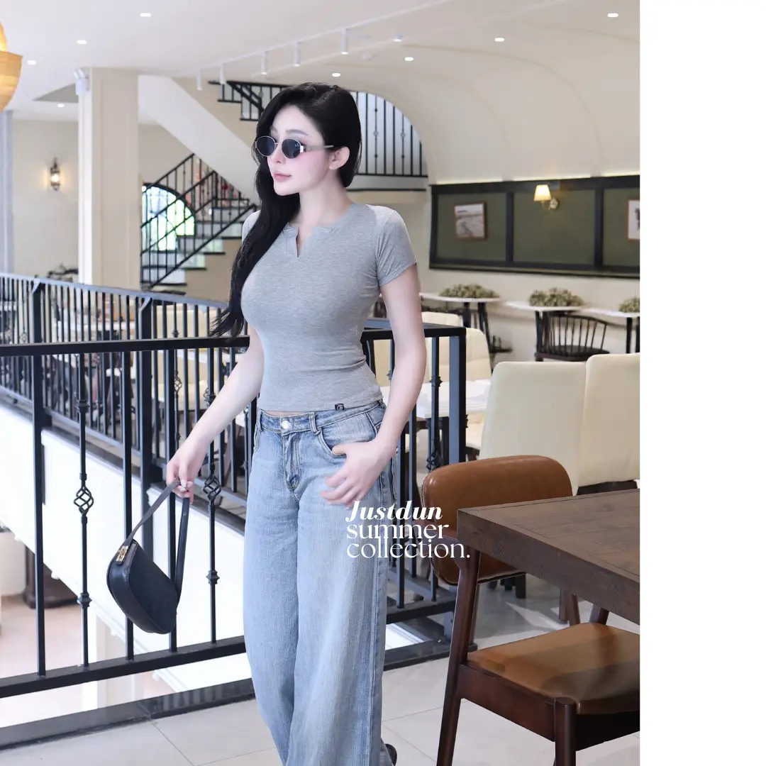 Áo Thun Nữ Ôm Body JUSTDUN E44 – Cổ Trụ Tàu Tay Ngắn, Vải Cotton Mềm Mịn Co Giãn 4 Chiều, Thoáng Mát | BigBuy360 - bigbuy360.vn