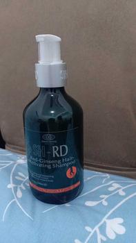 Product Review of SHRD Red Ginseng Shampoo 200ml | Untuk Mengurangi Rambut Rontok dan tipis from d**g d**i 1