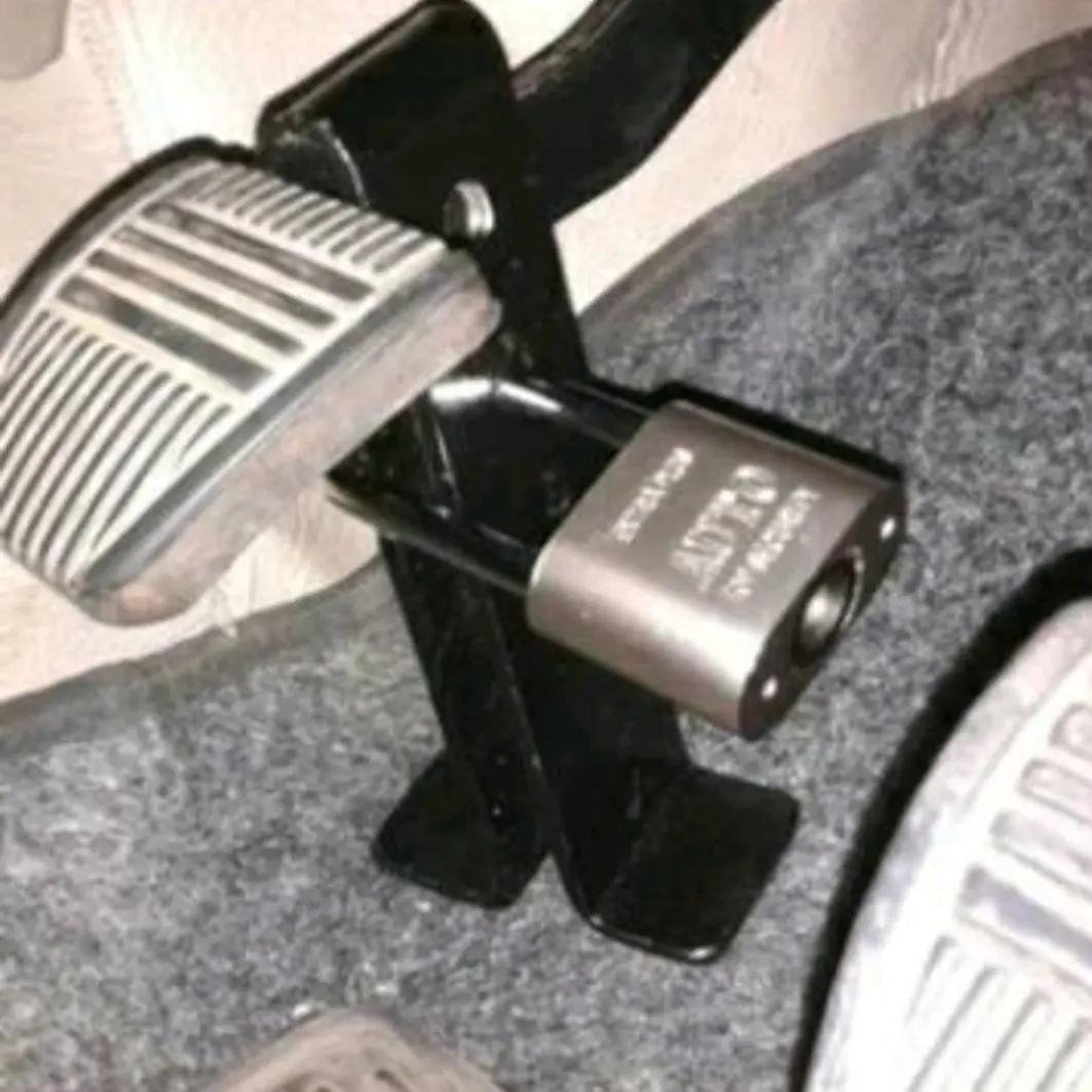 KUNCI PEDAL KOPLING MOBIL PENGAMAN PEDAL PENGUNCI KOPLING KUNCI PEDAL KOPLING KUNCI MOBIL