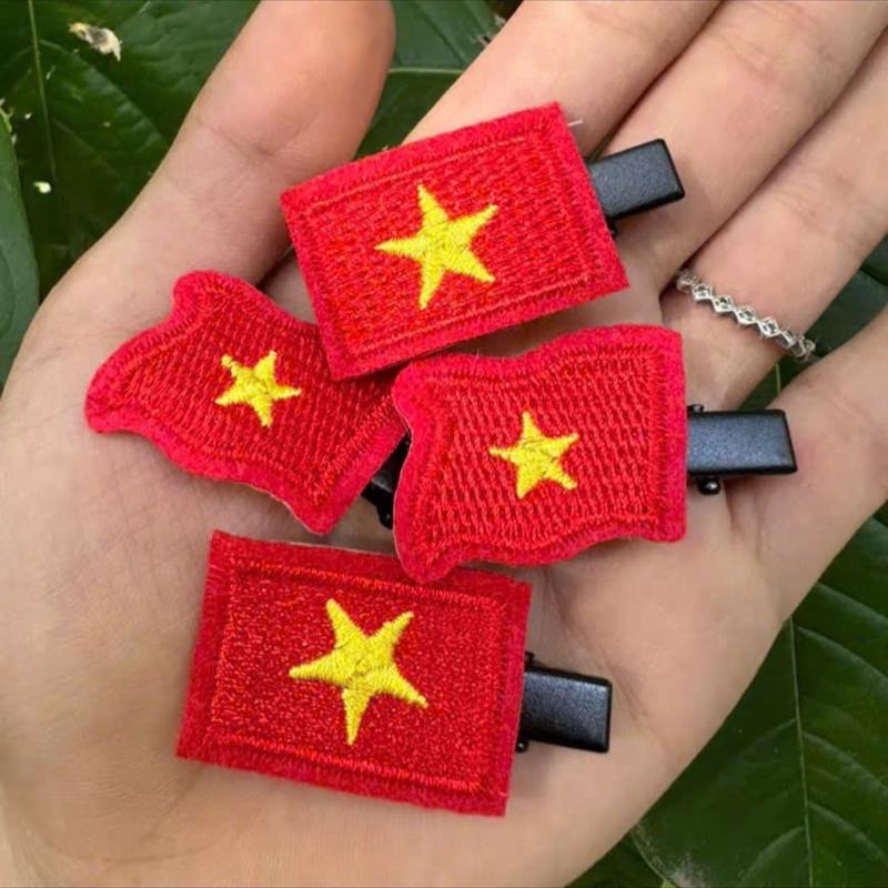 [Hot Trend] Kẹp Tóc Lá Cờ Việt Nam, Kẹp Tóc Cờ Đỏ Sao Vàng K10 GAUXOANDECOR