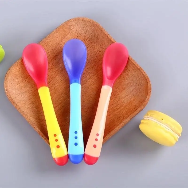 ￼(COD) SENDOK MAKAN BAYI SILIKON / SENDOK MPASI SENSOR SUHU PANAS / BABY SPOON SILICONE BPA FREE