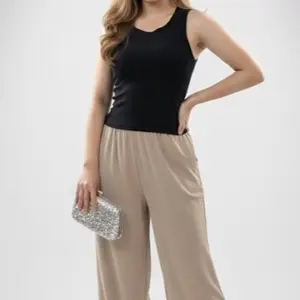 Alle Atasan TankTop Fit Body sweet- Top Wanita Basic dengan Potongan Pas Nyaman untuk Sehari-hari dan Acara Santai Rompi Croptop Kamisol