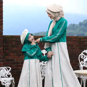 COUPLE MOM AND KIDS D'PIAS BY DANNIS