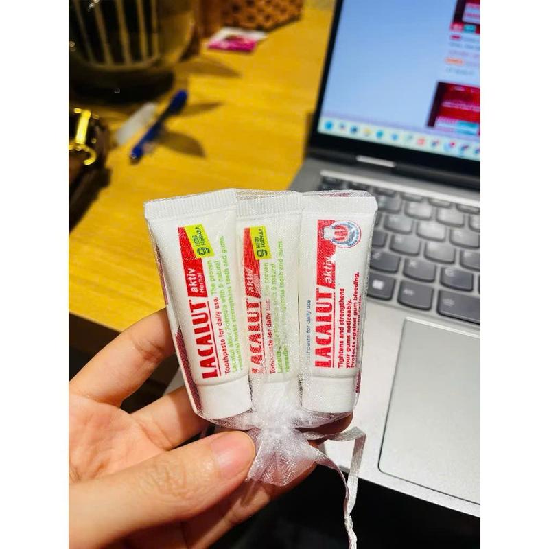 Set 3 tuýp Kem đánh răng Lacalut loại mini 5ml