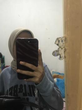 Product Review of ONASAE Jilbab Paris Jadul Kerudung Paris Jadul Hijab Paris Jadul Segi Empat Square Muslim Katun Nyaman from m**🍈 1