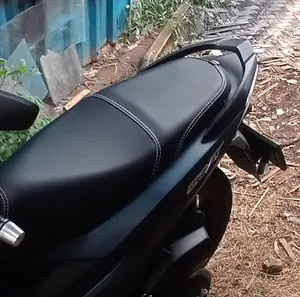 sarung jok motor beat fi/esp/street/deluxe motif jahit tengah bahan mbtech original-kulit jok mbtech staples jahit tengah kulit  jok