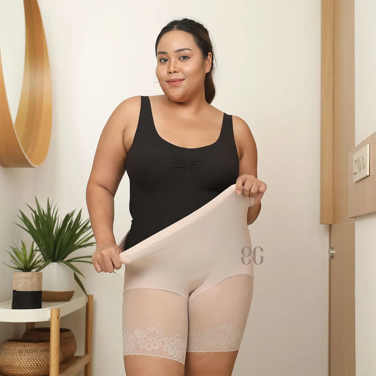 Elsa's Choice - Madeline Short Plus Size