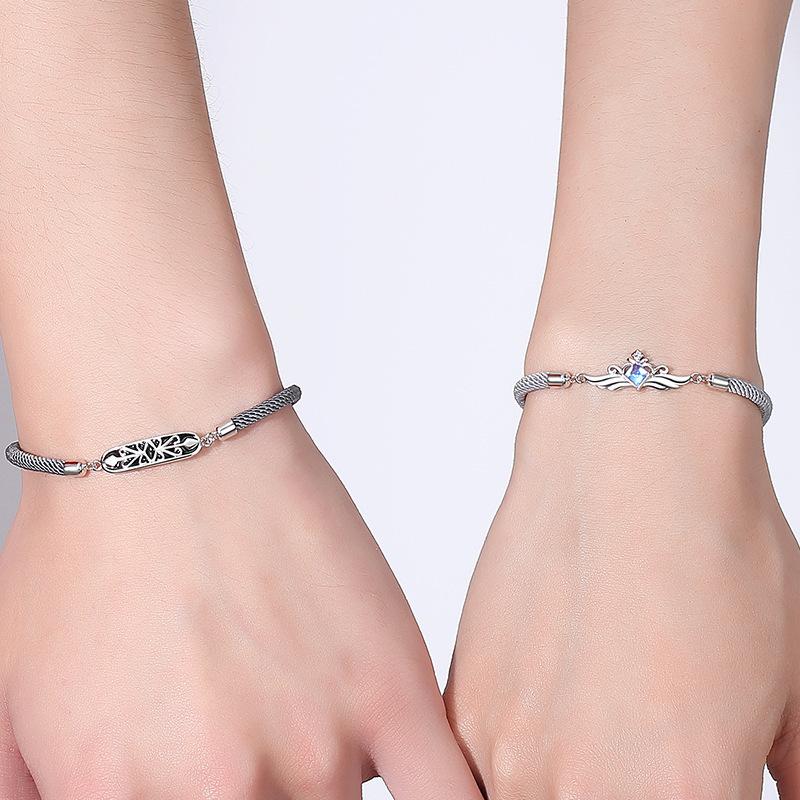 Product Introduction of gelang couple-Princess and Prince Gelang Pasangan Princess and Prince Bracelets couple Original Arctic Deer 3