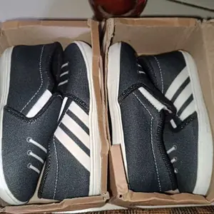 Sepatu slip-on anak laki-laki dan perempuan Jeans Motif Tali Hitam Murah Fashion