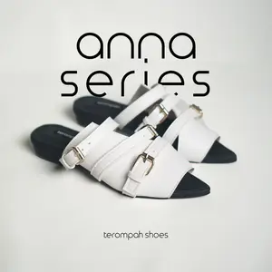 Tarompah Shoes Anna White Mules Wanita 2cm