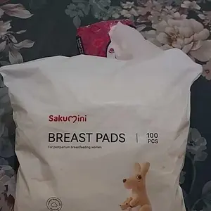 Sakumini Breast Pad Disposable 3D 100 Pcs Bantalan Penyerap ASI Sekali Pakai Higienis Anti Bocor Breathable Nyaman Menyusui Individu