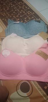 Product Review of Tally Bra Bh 019 | Tanpa Kawat | Busa Tipis | Cup C | Full Cup | Size 36-42 | Kait 3 | Bahan Katun Halus from s**💜 0
