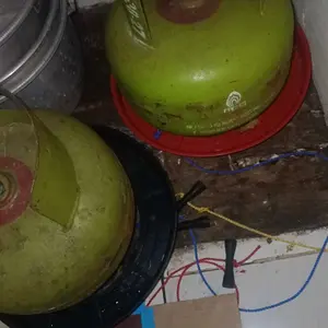 Lori Tabung Gas dan Galon Berkualitas Tinggi Kuat Mudah Digunakan untuk Membawa Gas Elpiji dan Galon dengan Beban Berat Meringankan Bawaan Anda Ideal untuk Memasak dan Kebutuhan Sehari-hari. kitchenware