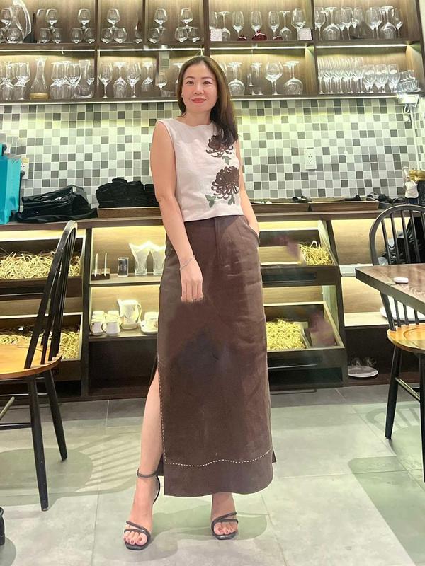  Sét đồ nữ mùa hè vải linen bộ mặc nhà nữ áo và chân váy nữ màu trắng tiêu style Hàn Quốc đi chơi dạo phố dự tiệc với họa tiết hoa độc đáo S8880 