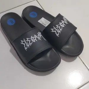 Sandal slop elegant motif akar / pria wanita slip on casual distro/ best seller new produk Sendal / eva premium quality Shoes Hitam