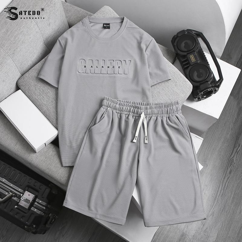 Bộ quần áo Nam Nữ SATEDO Tay ngắn, chất liệu vải Cotton Waffle Tổ Ong cao cấp, dập chữ nổi GALLERY 3D nổi bật. Mã SP: S035 Menswear